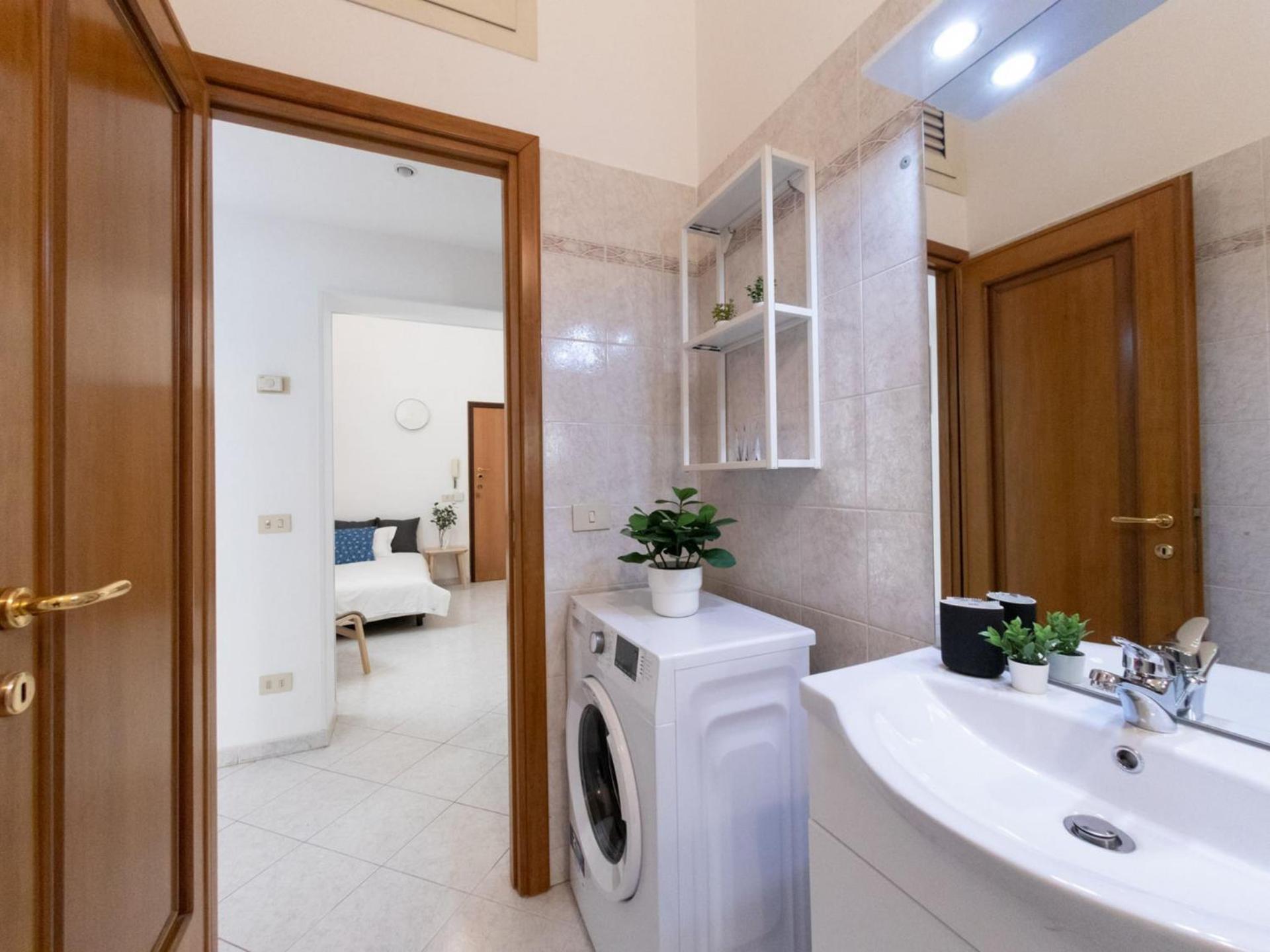 The Best Rent - Lovely Two-Bedroom Apartment Near Termini Station Roma Exterior foto